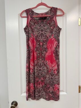 Ellen Parker Sleeveless Pink Paisley Print Shift Dress